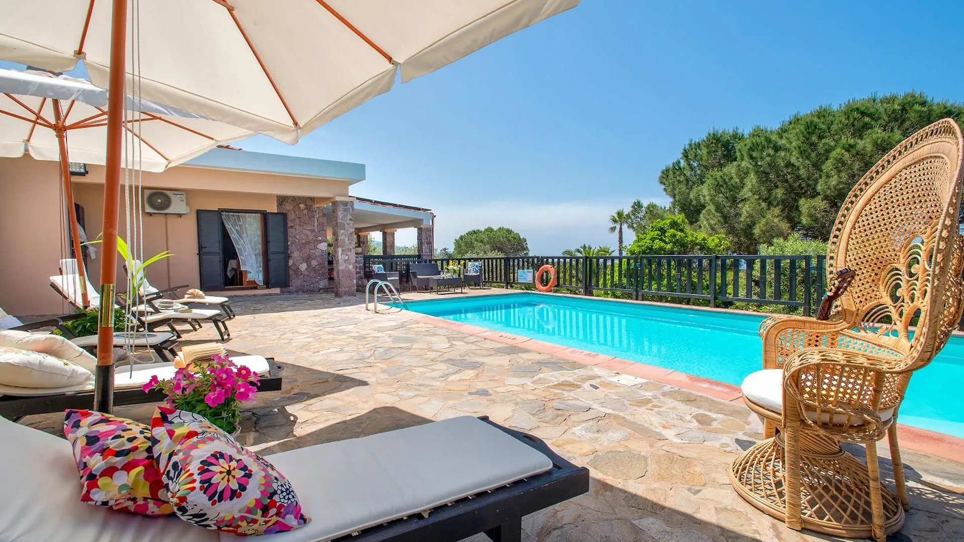 Alghero Villa Barranch con piscina vista mare per 6 persone Italia