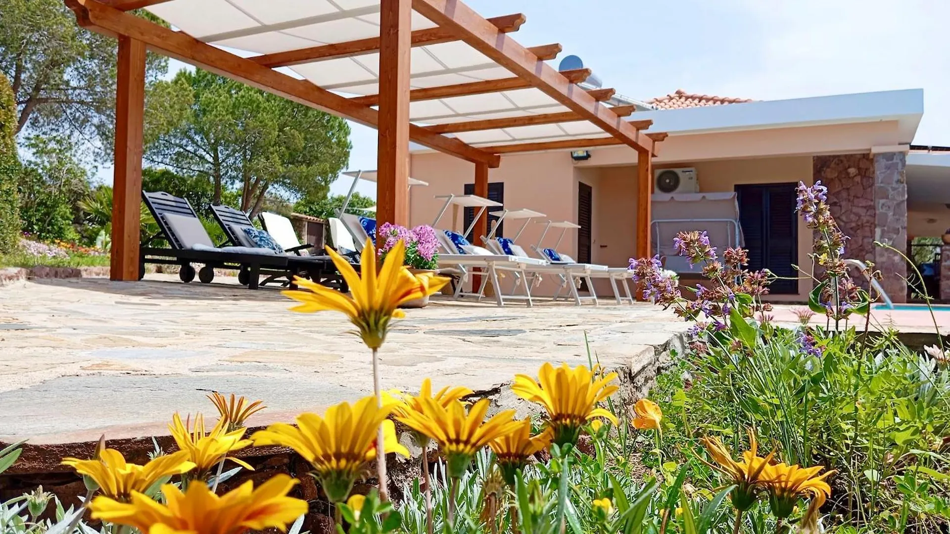 Alghero Villa Barranch con piscina vista mare per 6 persone Italia