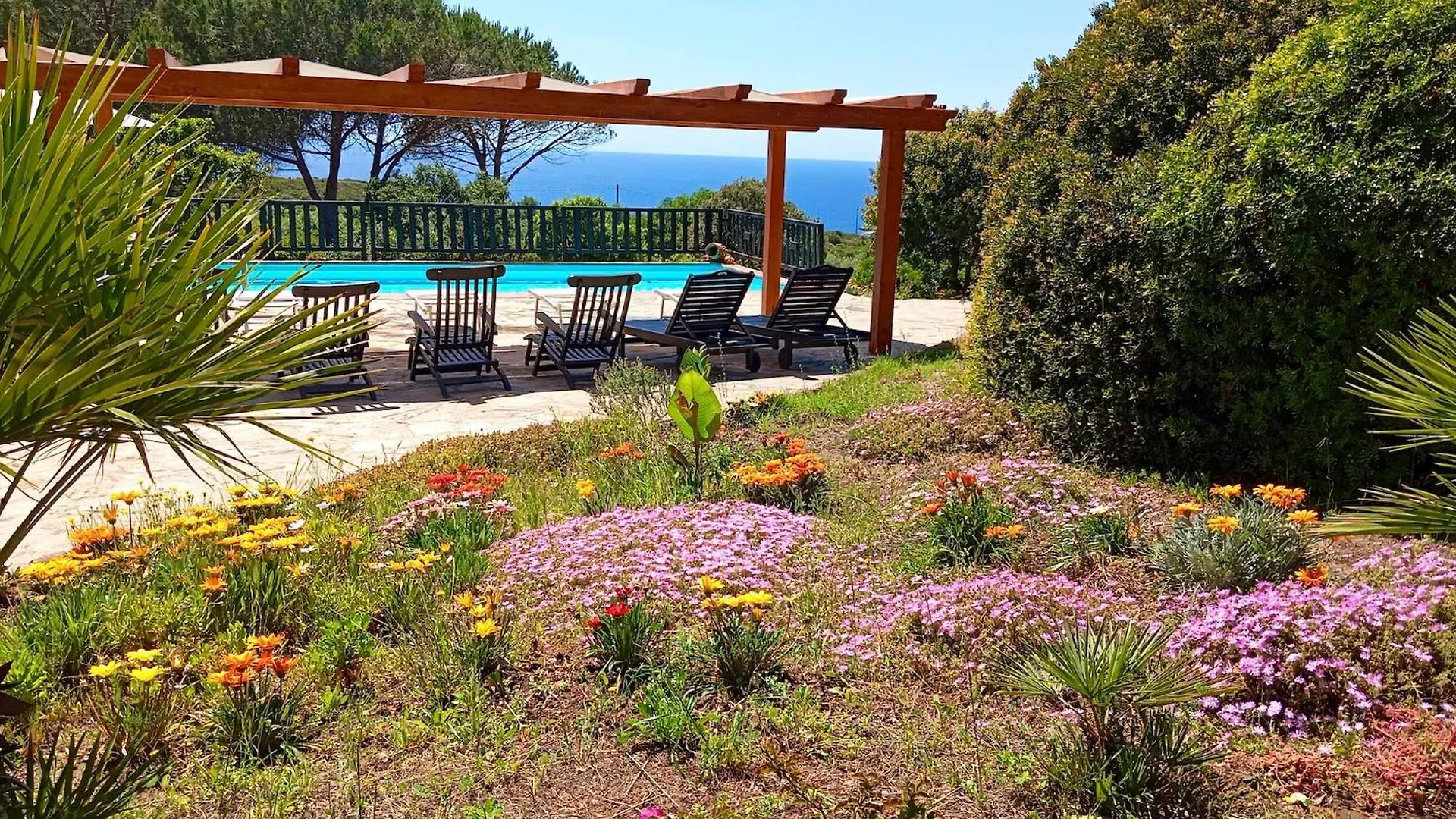 Alghero Villa Barranch con piscina vista mare per 6 persone