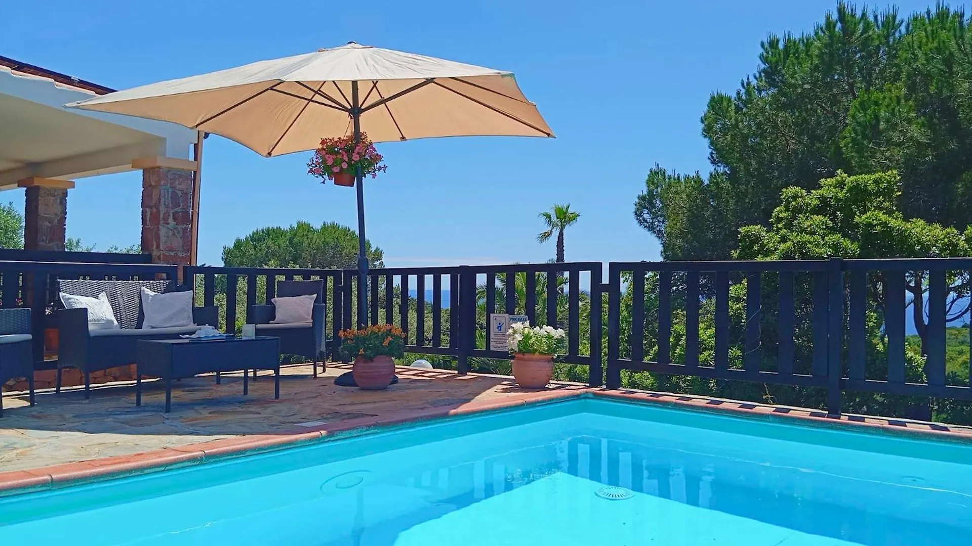 Alghero Villa Barranch con piscina vista mare per 6 persone Italia